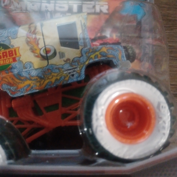 Monster Jam Wasabi Warrior Scale 1:64 Series 31 By Spin Master True Metal - Picture 4 of 10